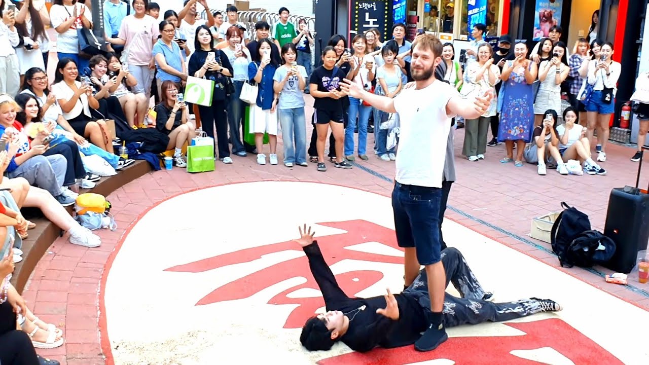 [STREET ARTIST] ONE OF. WITH AUDIENCE. INTERACTIVE HONGDAE BUSKING. 240812.