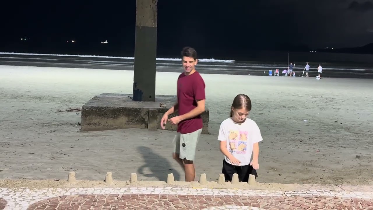 Brincadeiras na Praia - adivinha quem perdeu?? 