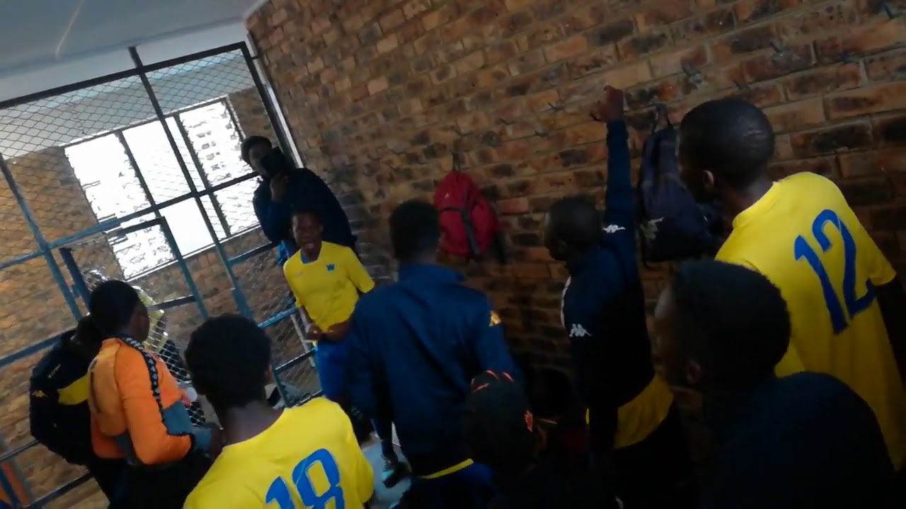 Wits U16 singing Banana Fall On You