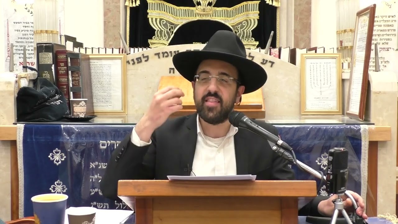 הרב מאיר אליהו  - אך להינצל מחבלי משיח !!