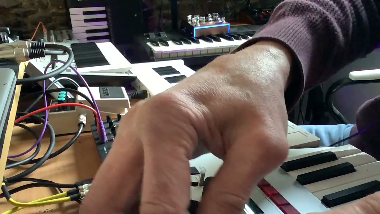 Midi links