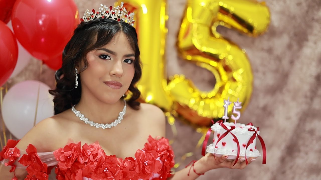 Brigitte Anahi Garcia Llivirumbay Mis 15 años