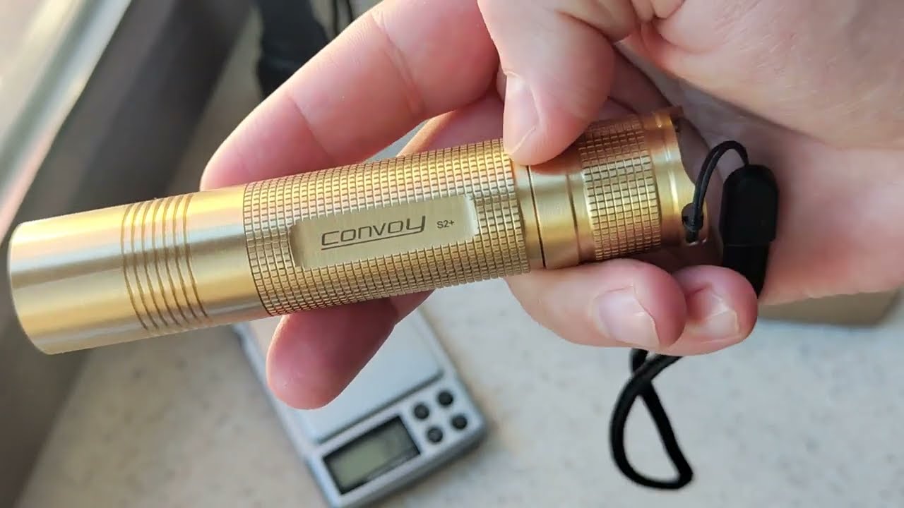 Обзор латунной версии фонарика Convoy S2+
