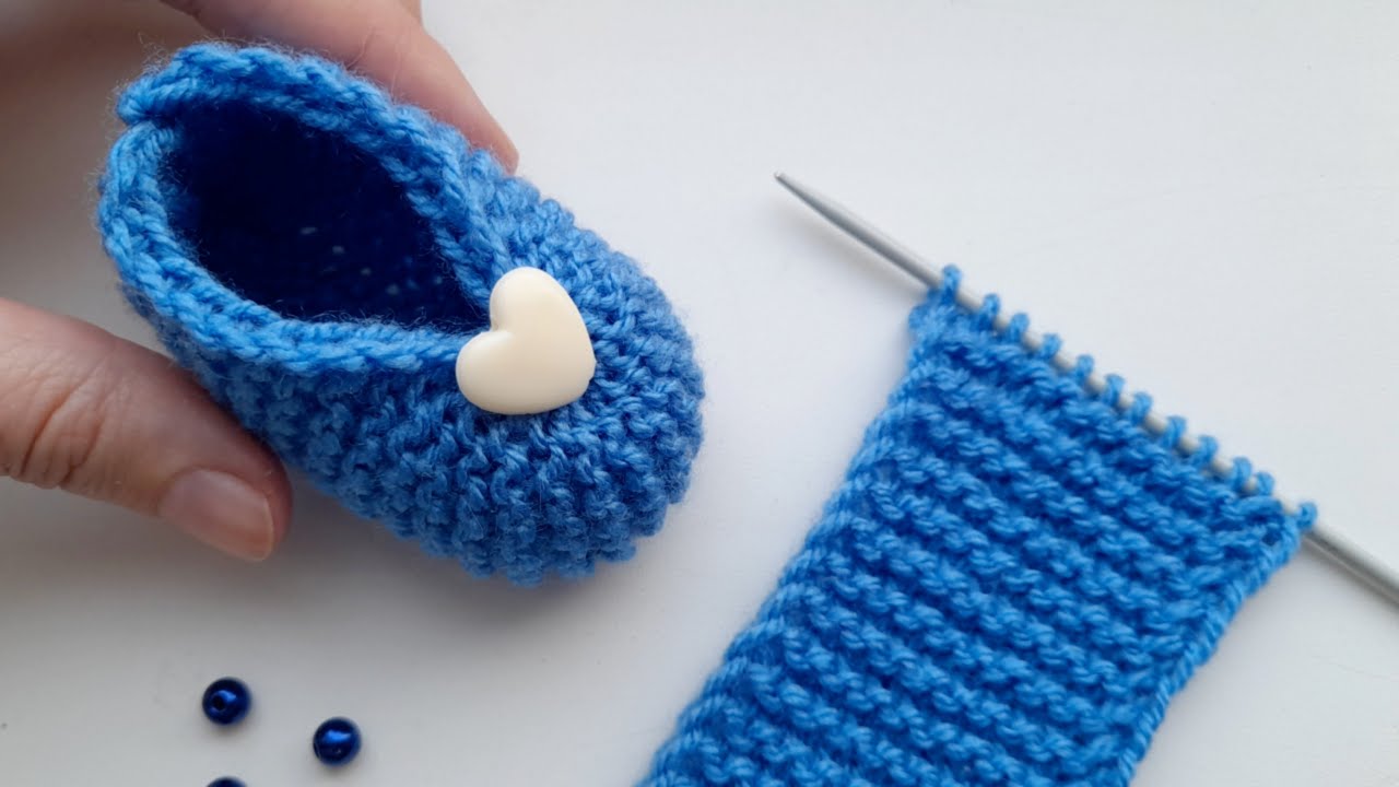 FAST & EASY DIY Baby Booties: Knitting Adorable Baby Shoes for Newborns - Beginner Friendly Guide
