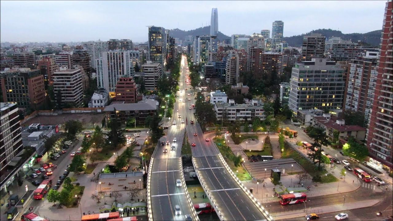Apoquindo Avenue and Las Condes in Chile (Night falls)