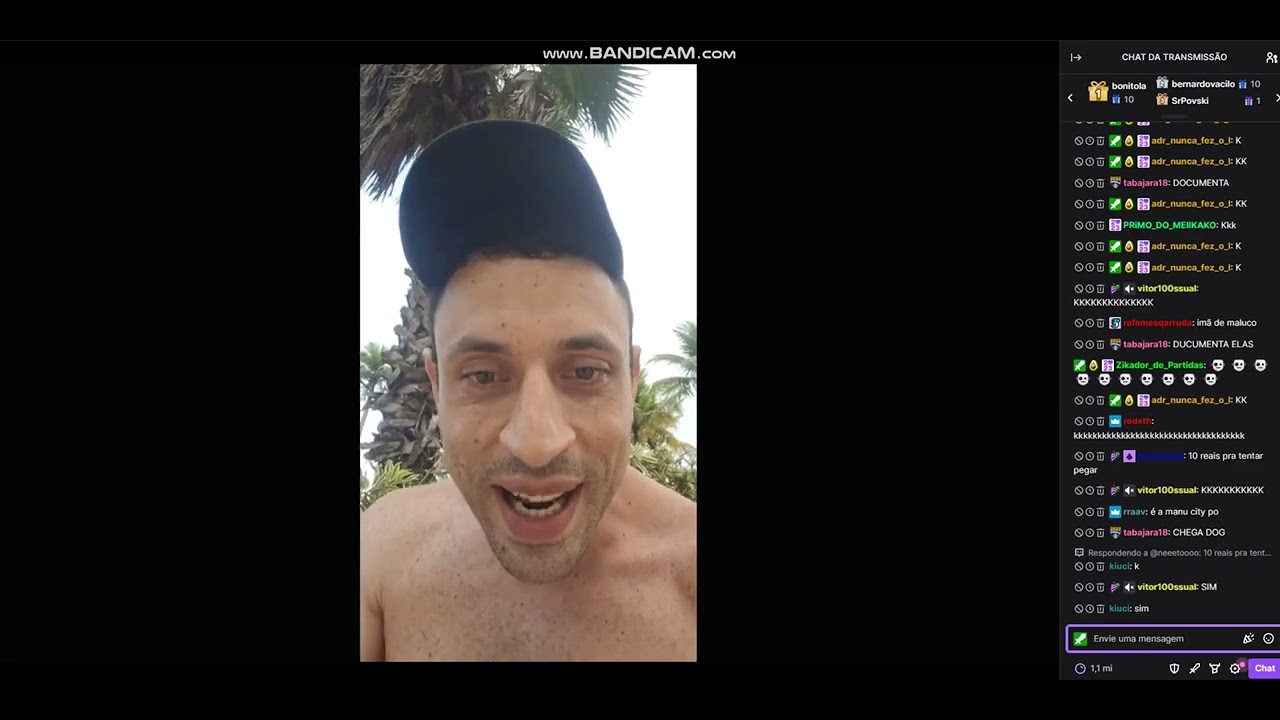 Mulher estranha encara veggano na praia (O_o)