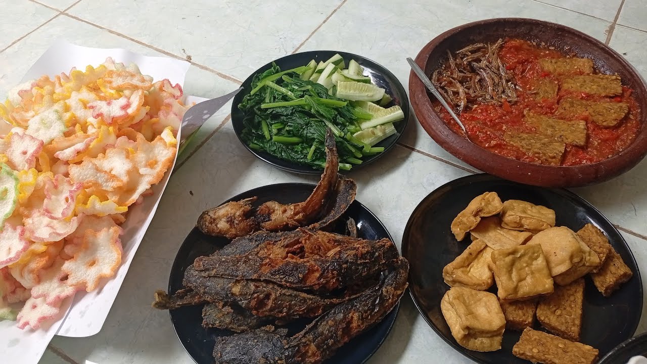 Lalapan lele ala ibu ayu