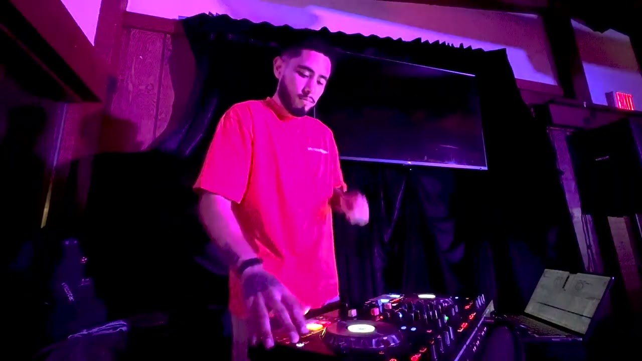LIVE SESSIONS | DJ SANDIO ULTIMATE LATINO SALSA-CUMBIA MIX, BAD BUNNY, MARK, SELENA, LUIS ENRIQUE