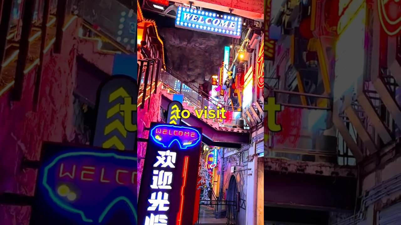 Hongyadong Hongya Cave in Chongqing, China #travel #travelvlog #chongqing #hongyacave #china