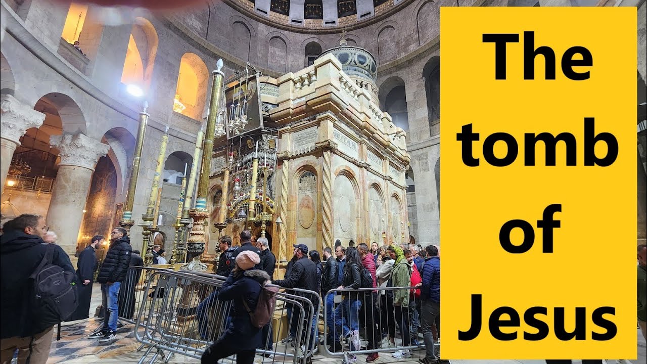 Lent Procession (Roman Catholic ) at the Tomb of Jesus - Church of the Holy Sepulchre, Jerusalem