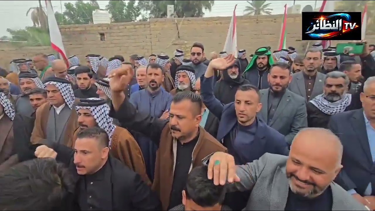 شعراء ومهاويل سوق الشيوخ في مجلس عزاء سيد رزاق اليعقوبي في ناحية العكيكة . عشيرة ال شميس