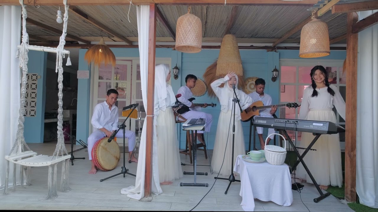 Video musikalisasi puisi karya SMA Negeri 1 Telaga Biru (Puisi Pilihan 