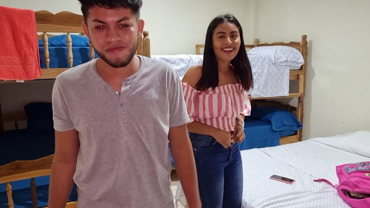 No quiero que me veas el salpor peludo🤣