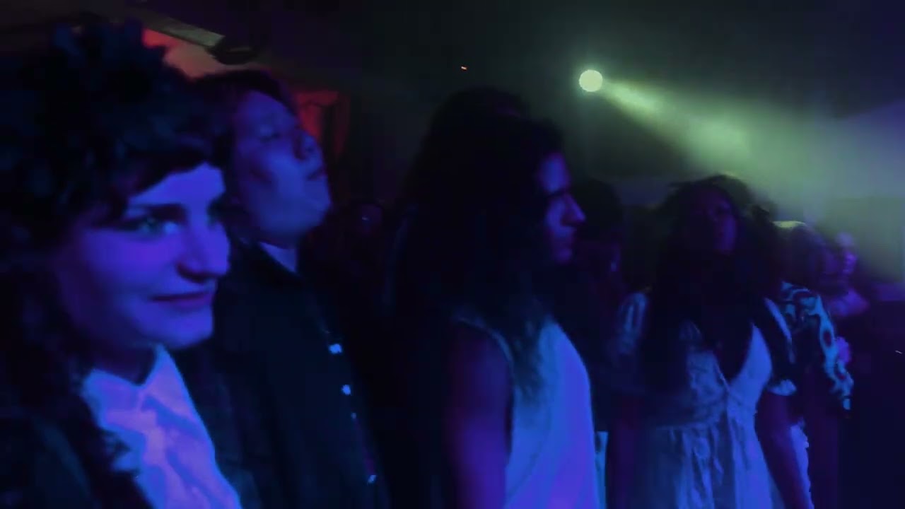 70s Rock Revival- American Woman Live - AliveNetwork.com