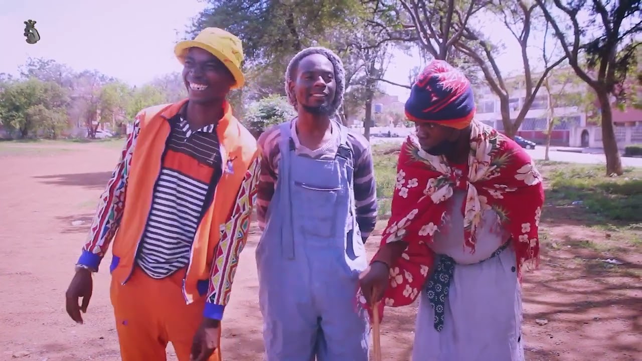 Ezakithi Tv with Gogo nasingijo and Spikiri