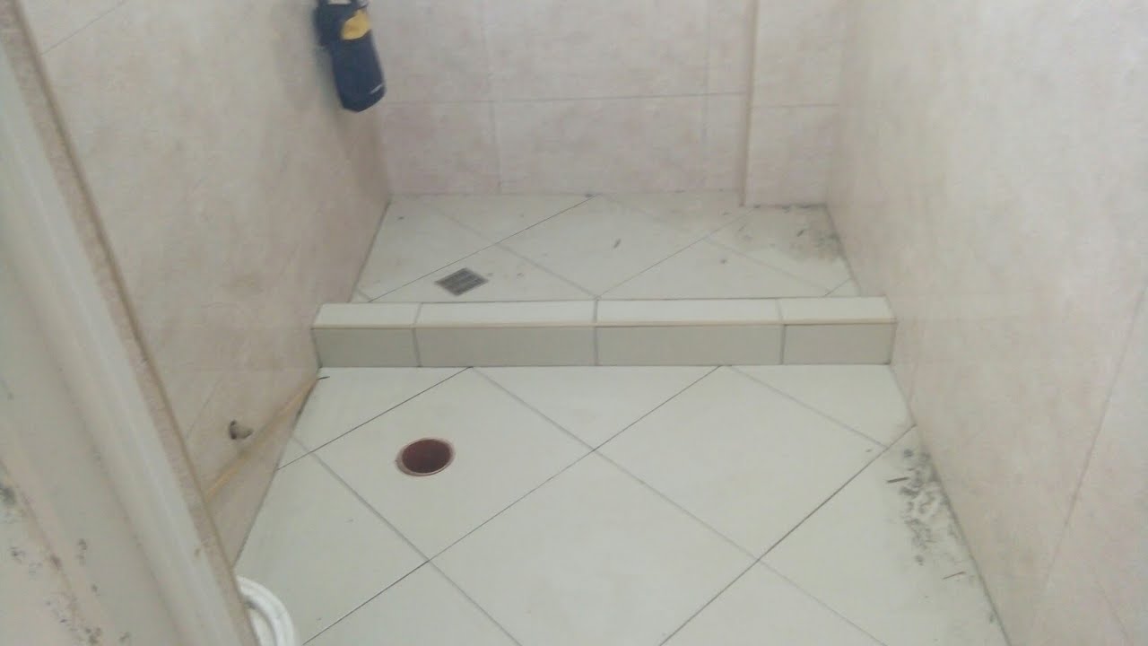 pano maglagay ng sukalo o partisyon sa shower at toilet bowl