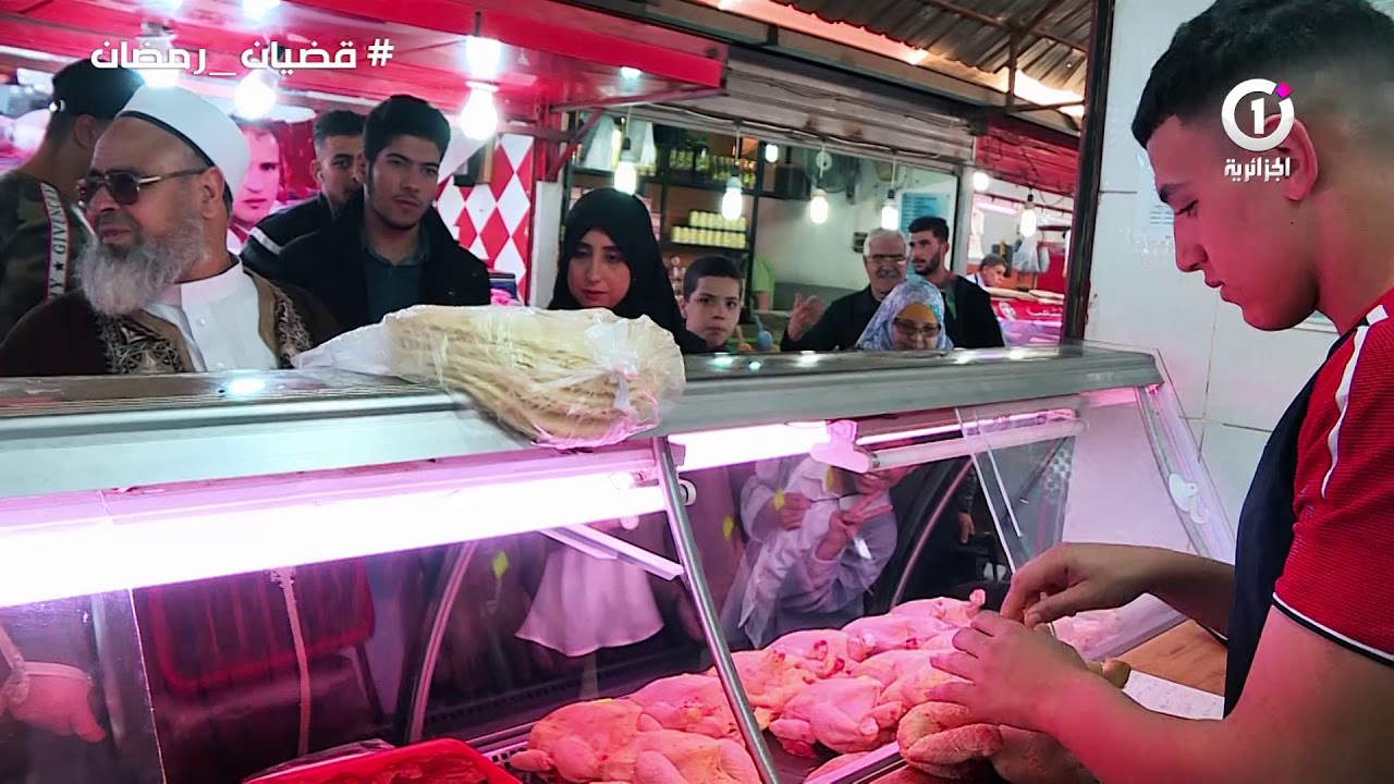 شاهد الشاب الذي استفز علي عية في 