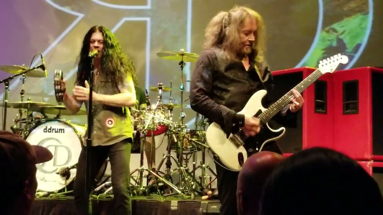 Red Dragon Cartel (feat. Jake E. Lee) - "3 Day Funk (Badlands)" (3/25/19)