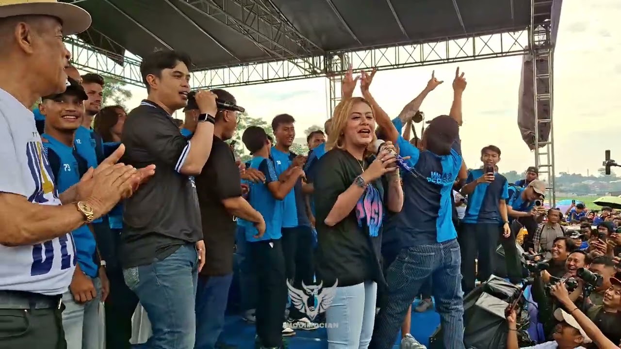 ADE ASTRID PERAYAAN PERSIB JUARA