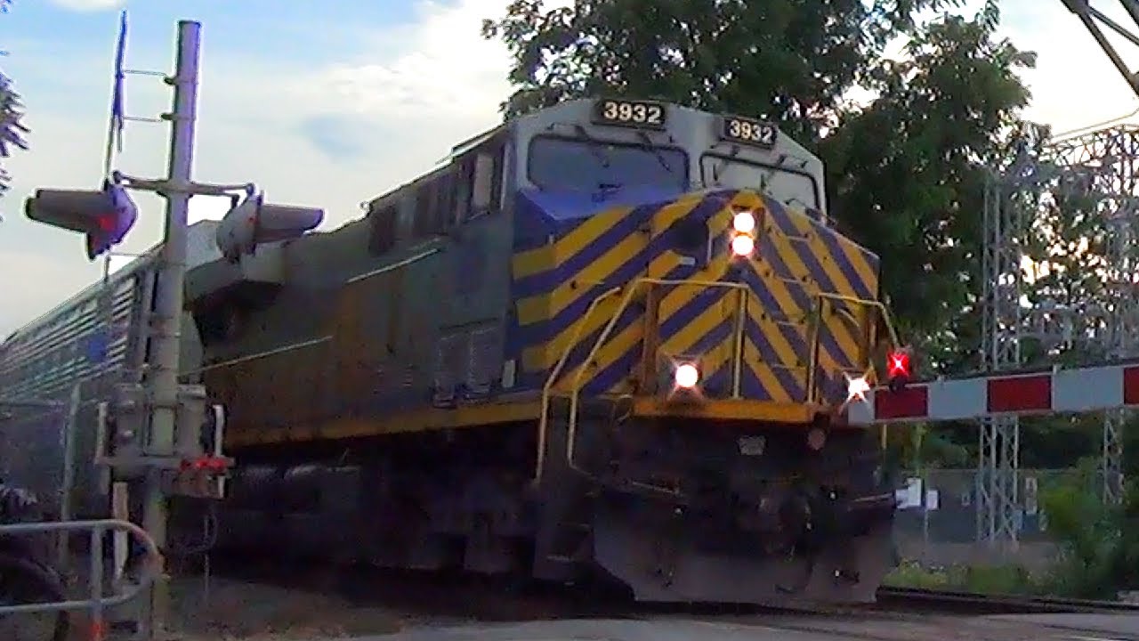 (Double Catch!) Ex-CREX 3929 and VIA Rail 910 at Park St. in Brockville!