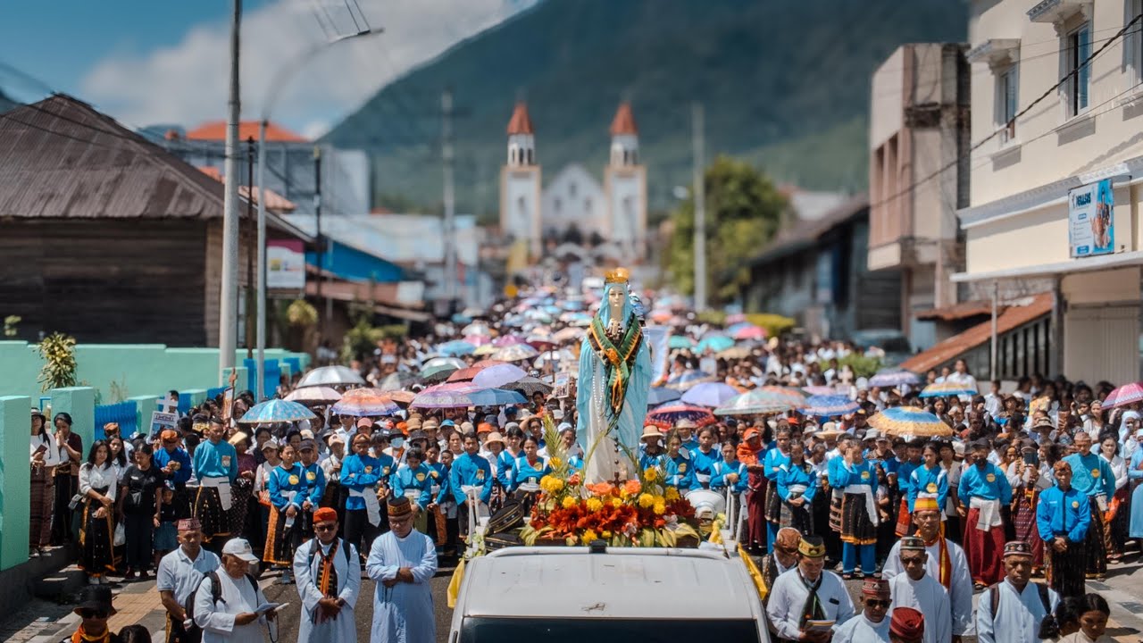 PROSESI AGUNG SANTA MARIA RATU ROSARI FESTIVAL SANTA MARIA RATU ROSARI GOLO CURU 2024