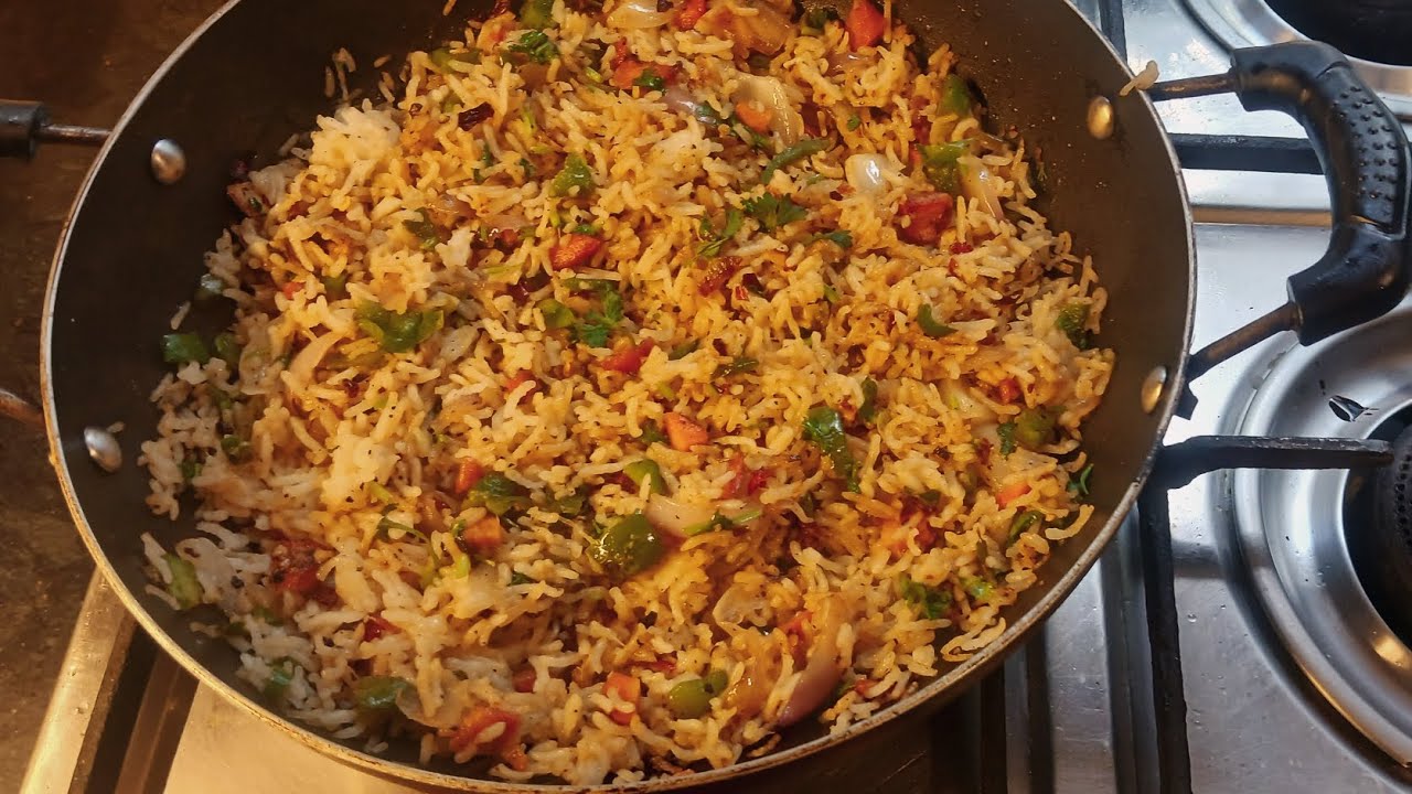 Street Style Veg Fried Rice l वेज फ्राइड राइस। Restaurant Style Fried Rice Recipe by Mona Ghai l