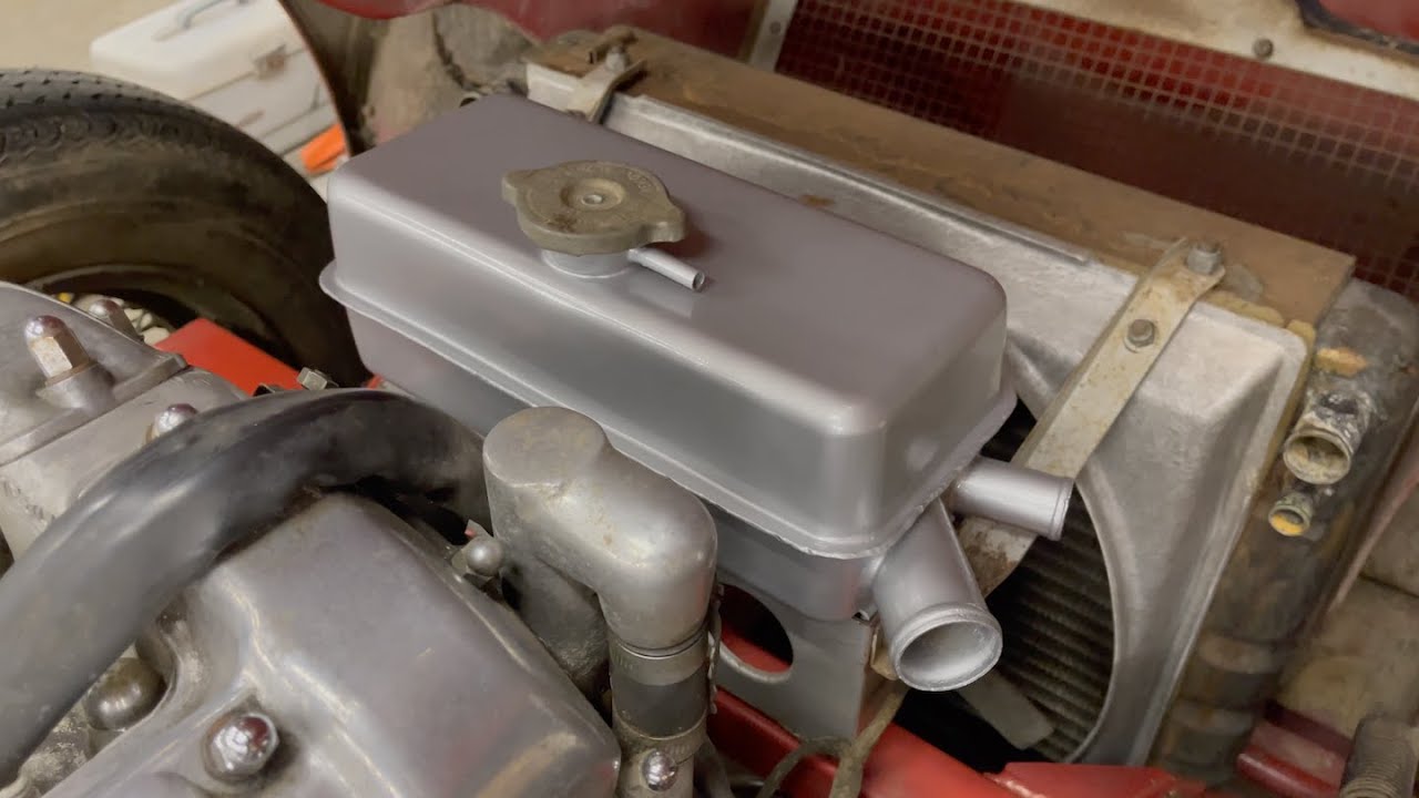 Jaguar E-Type - 1966 OTS Roadster - Episode 9 - Header Tank