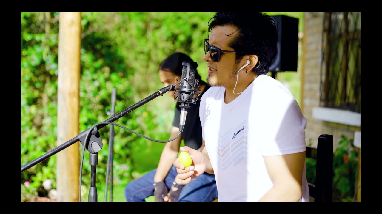 Me haces falta - Acústico en vivo