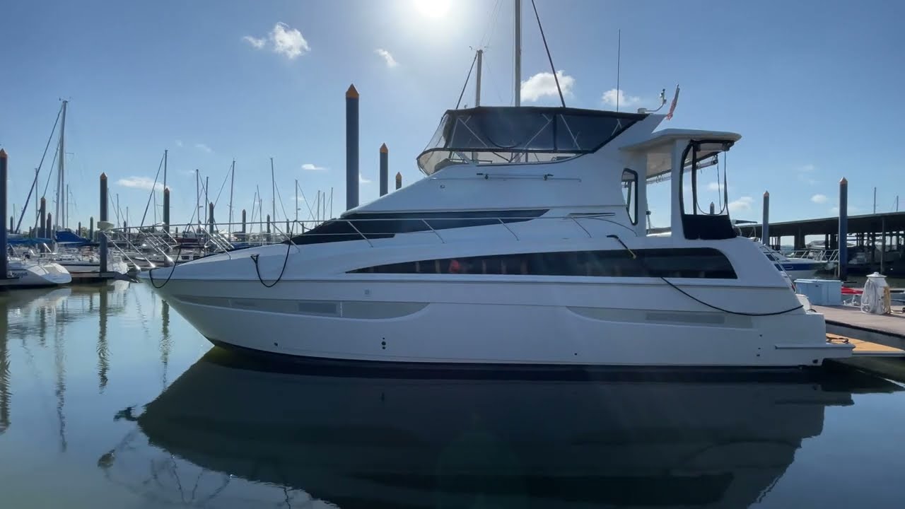 2007 Carver 47 Cockpit Motor Yacht 