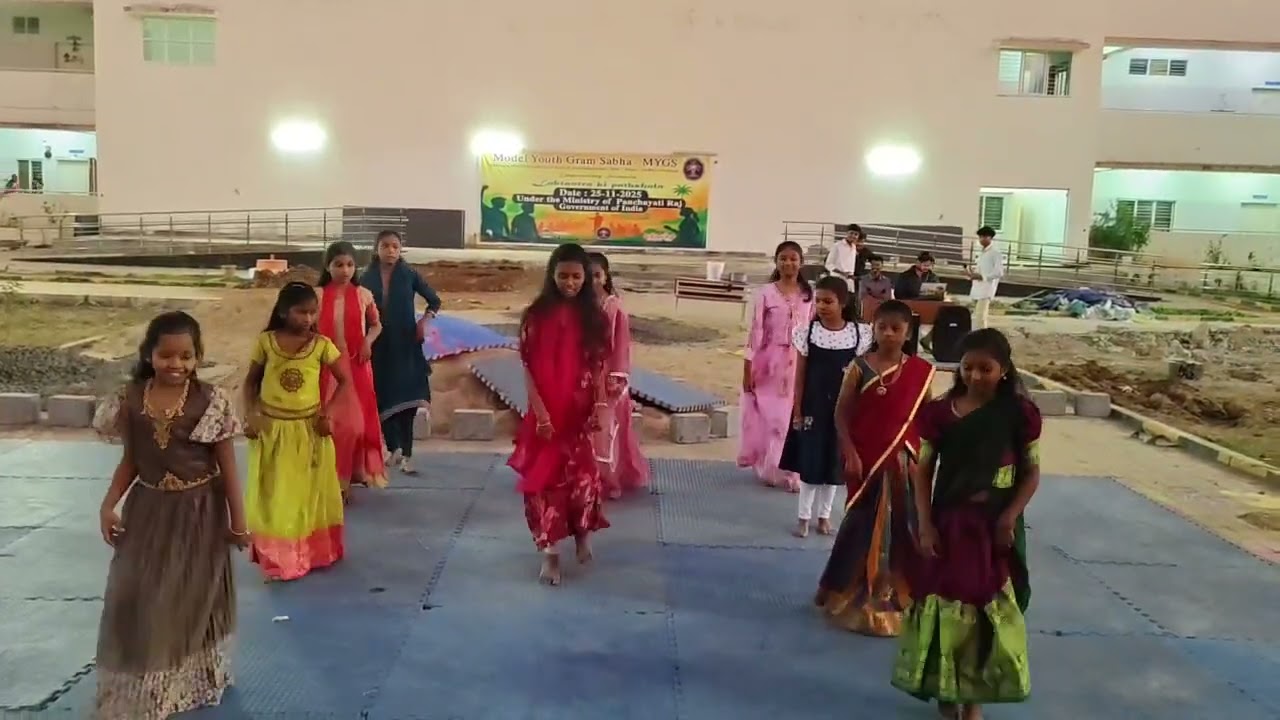 Black bastar pongal    vyshnavi school Emrs