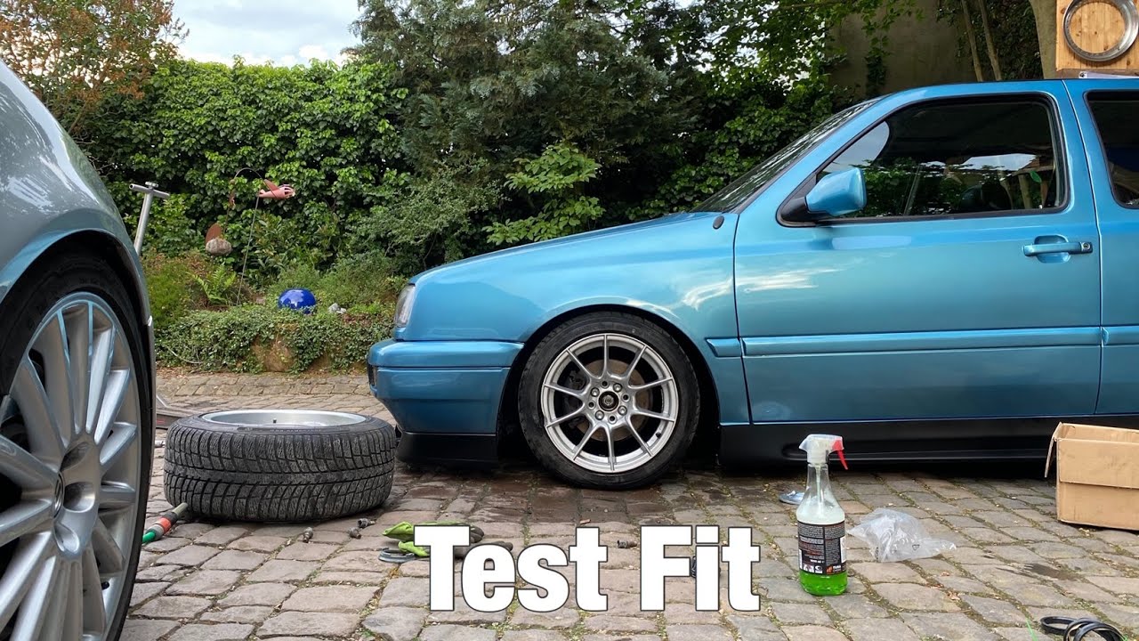 Test Fitting The Track Wheels On Miley ( MK3 Vr6 )