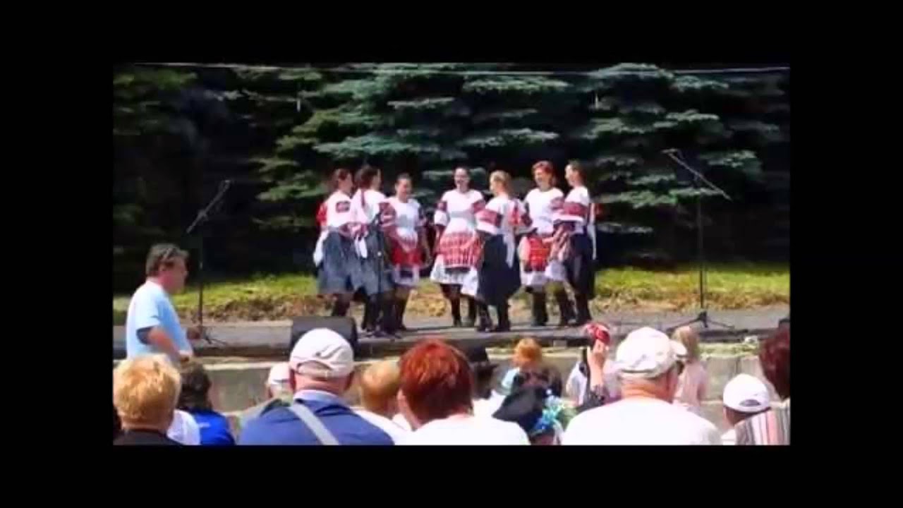 Horehronský viachlasný spev Dievčenská spevácka skupina Fsk Zavačan Závadka nad Hronom Sadila smerie