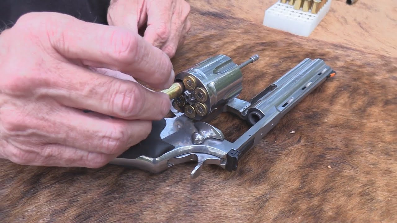 Colt 2021 Anaconda, ствол 6 дюймов, охота на крупную дичь