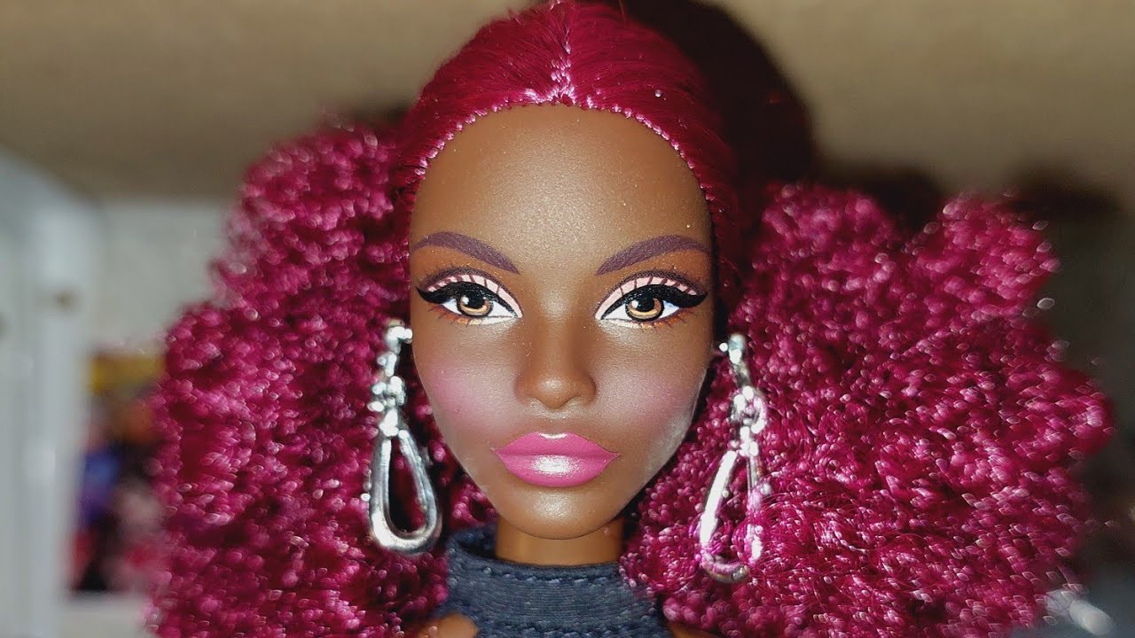 Клоддет barbie basics 2025 