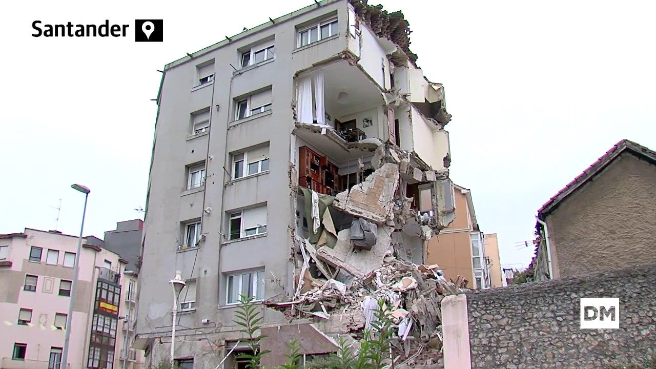 Colapsa el edificio agrietado de la calle del Sol de Santander