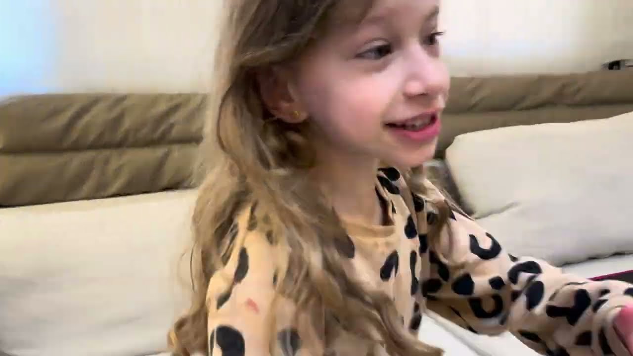 صفا مريضة كتير راحت عند الدكتورة / اخدت أبرة 😭/ طلع وزنا قليل
