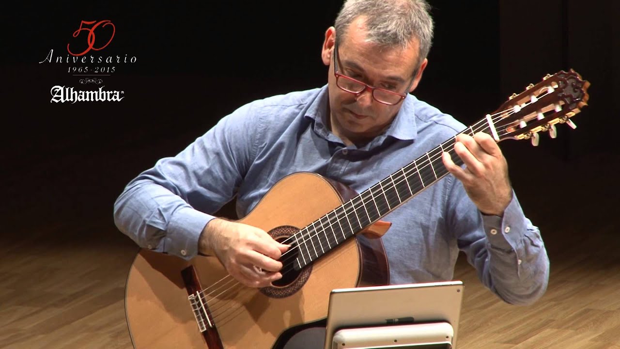 50th Anniversary (2015) | Eduardo Baranzano - Preludio BWV 997 de J. S. Bach - Alhambra Guitarras
