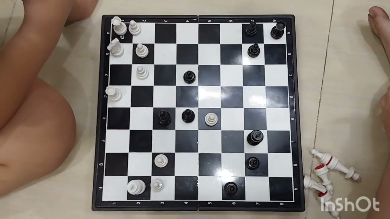 Thi đấu cờ vua. TRỌNG VS MINH