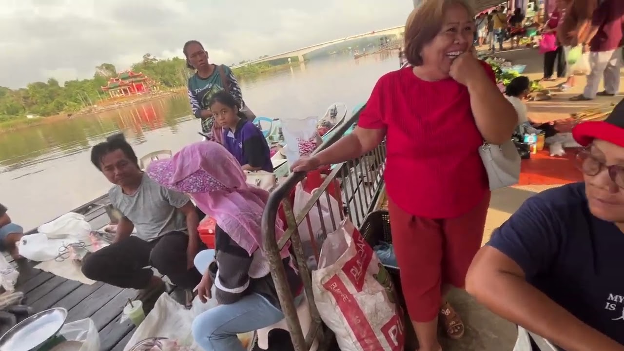 PASAR PAGI SEBAUH BINTULU // SUASANA MERIAH DAN SARAPAN PAGI INDAI UBAN