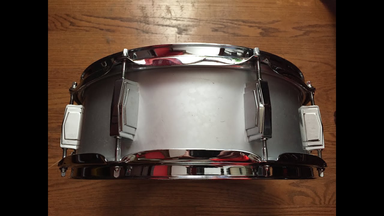 The LUDWIG SUPRASTANDARD Snare Drum
