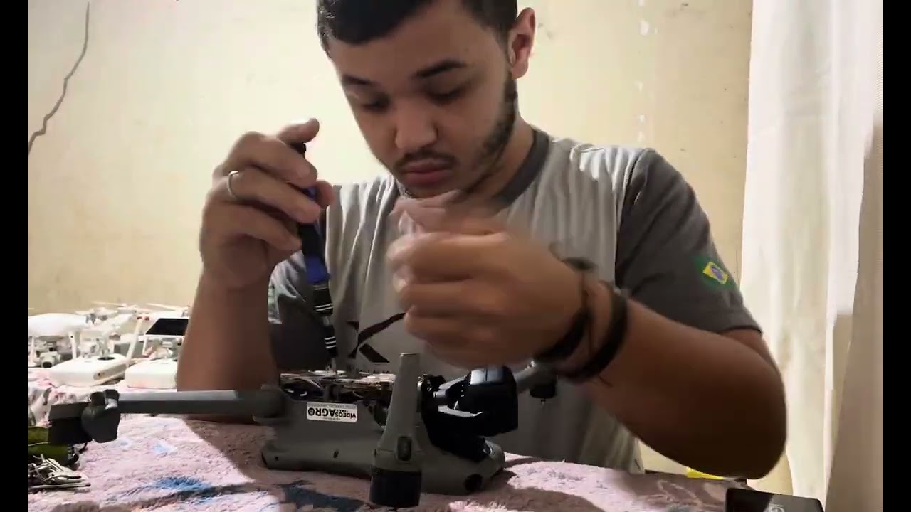 Drone Mavic air3 manutenção AVANTE!!                        Consertando #drone #technology  #dji