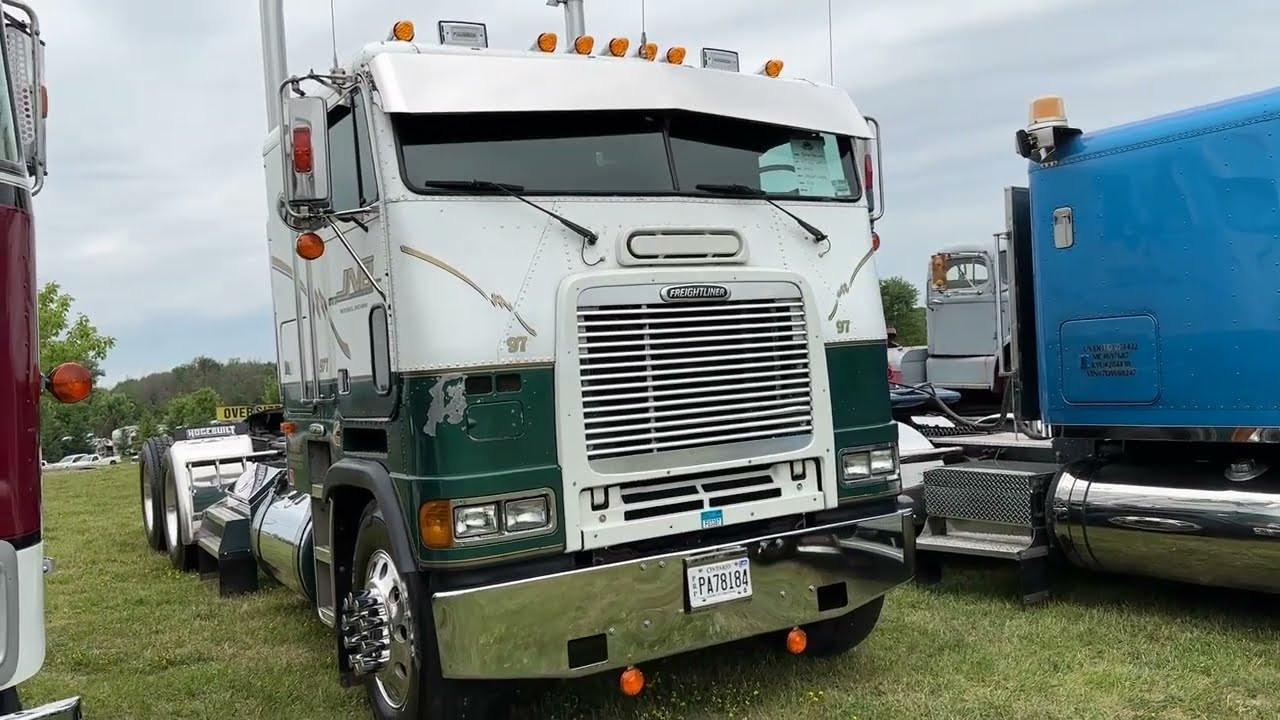 Rare Truck ! 1997 Freightliner FLD Cabover
