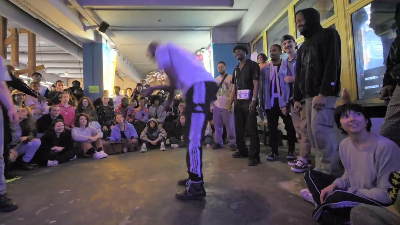 ELECTRO DANCE BATTLE ⎟ KEVIN TABLE VS MYAX ⎟  BOMA MUTU BATTLE #4