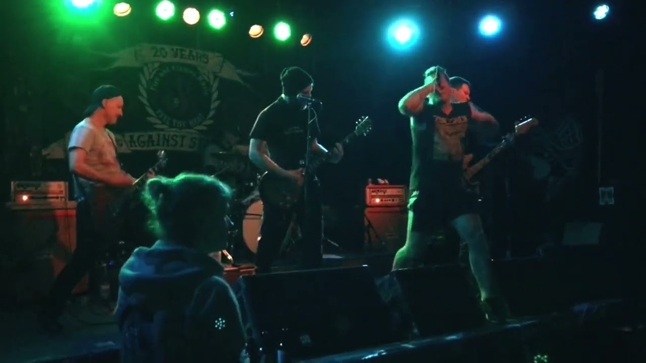 Schwach - T​.​I​.​S​.​A​.​L​.​T​.​S. (live)