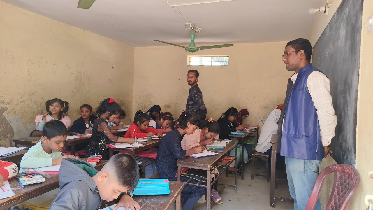 গাজীপুর মডেল স্কুলের শিক্ষার্থীদের খ বিভাগের চিত্রা অঙ্কন