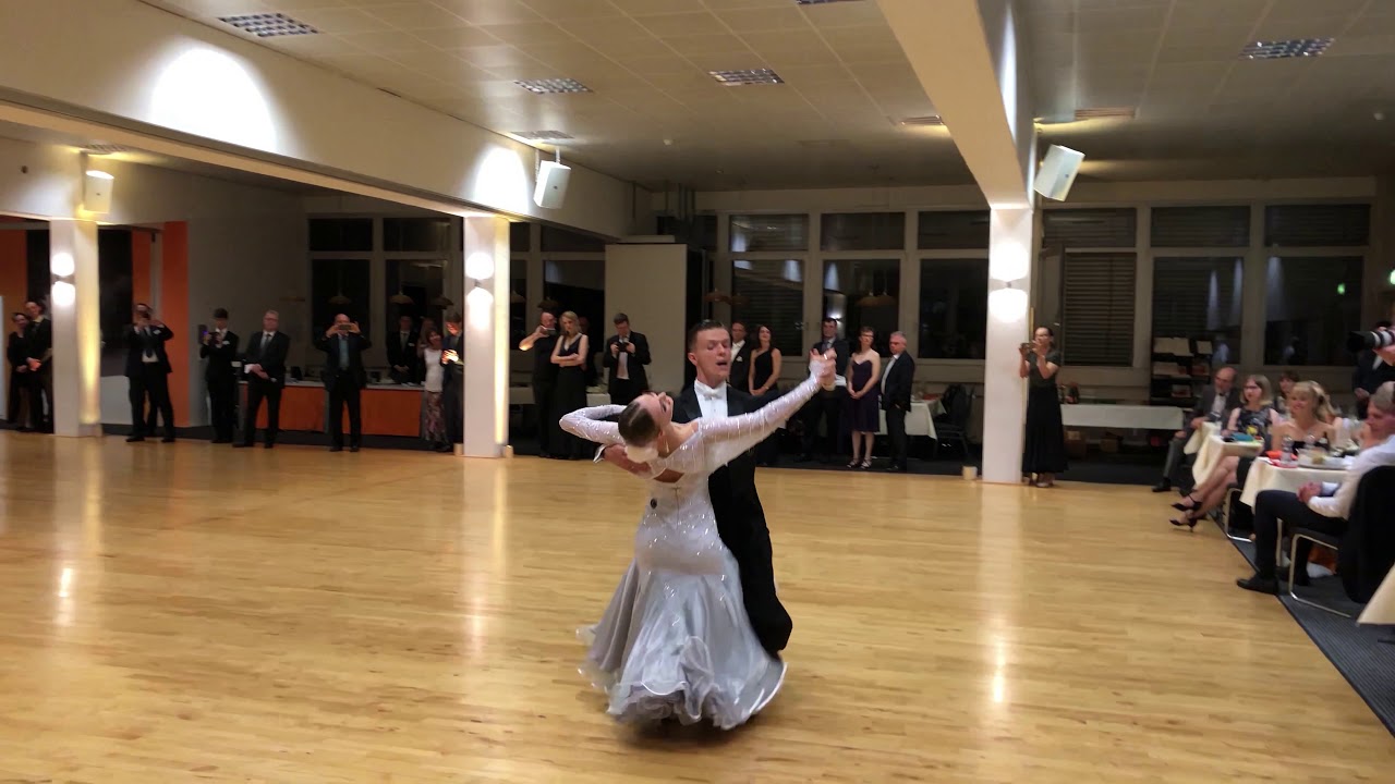 Anton Skuratov & Alena Uehlin BM 2018 Slowfox - Honor Dance