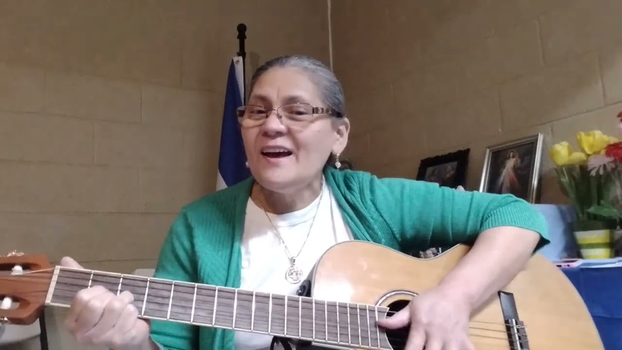 cantos de animacion hay un Pueblo que vive muy feliz y otros Mas alegres