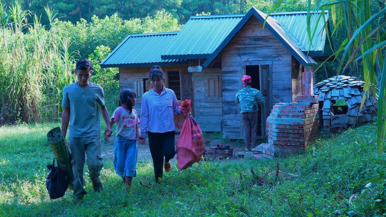Goodbye Dear House _ Foster Parents And Girl Migrate Other Lands _ On Way They Camping For Night