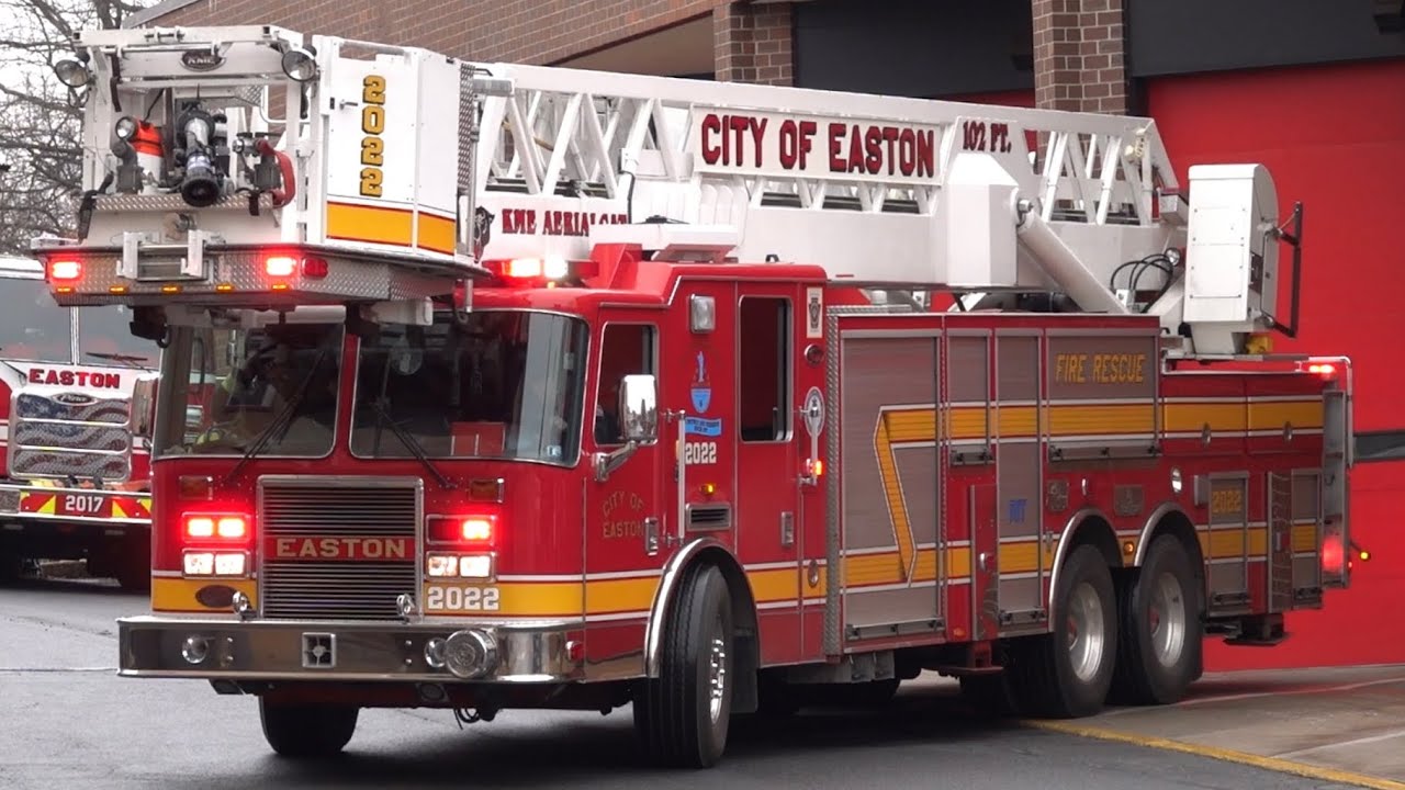 Easton Fire Department Engine 2018, Truck 2022 & Utility 2046 Responding 2/7/22