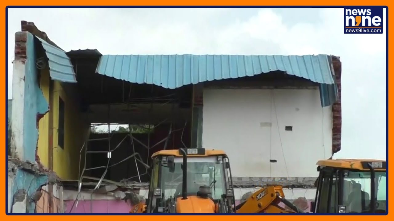 Demolition Drive Against Illegal Constructions on Government Land Held in Gujarat&rsquo;s Surat | News9